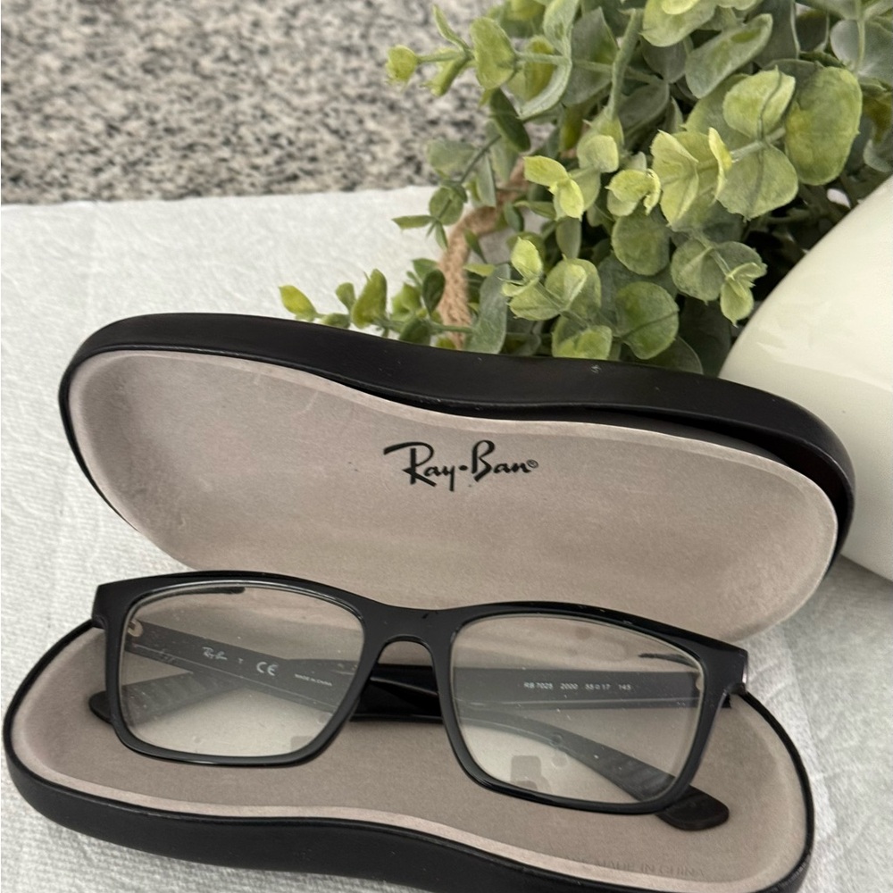 Ray-Ban Classic Prescription Black Eyeglasses with Case
